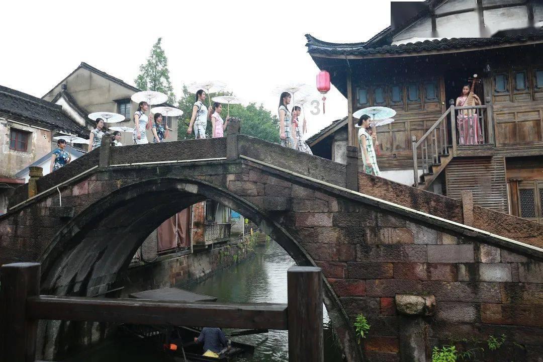 三色变形小怪